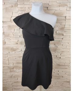 Sukienka czarna z falbaną, zakładana na 1 ramię